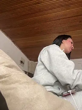 peiton steele7 online show from 03-04-25, 08:16