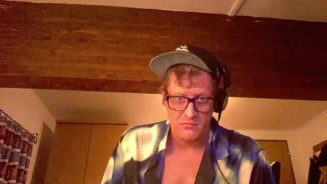 Bigthroaterboy online show from 12-28-24, 08:36