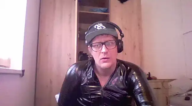 Bigthroaterboy online show from 01-24-25, 10:53