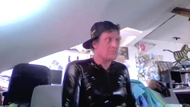 Bigthroaterboy online show from 05-01-26, 01:48