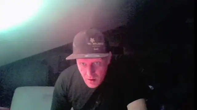 Snapshot of Bigthroaterboy chatting on 05-30-26, 12:41 Bigthroaterboy online show from 05-30-26, 12:41