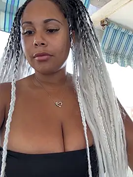 HaileyDiana online show from 09-18-25, 01:57