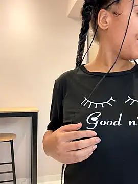 HaileyDiana online show from 11-22-25, 01:21