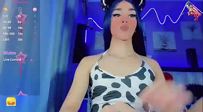 Snapshot of Baby_Aliz chatting on 01-12-25, 01:53 Baby Aliz online show from 01-12-25, 01:53