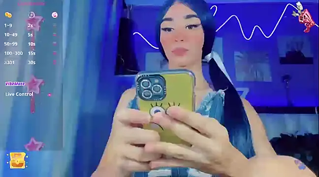 Snapshot of Baby_Aliz chatting on 01-26-25, 01:31 Baby Aliz online show from 01-26-25, 01:31