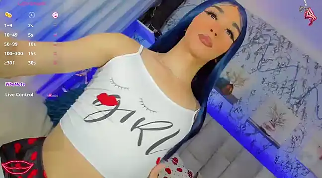 Snapshot of Baby_Aliz chatting on 03-11-25, 01:16 Baby Aliz online show from 03-11-25, 01:16