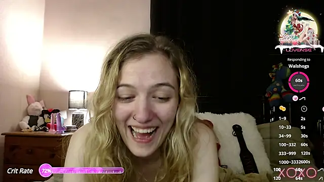 Snapshot of EllieeRose chatting on 12-30-24, 08:36 EllieeRose online show from 12-30-24, 08:36