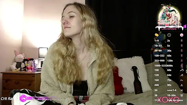 Snapshot of EllieeRose chatting on 01-08-25, 03:40 EllieeRose online show from 01-08-25, 03:40