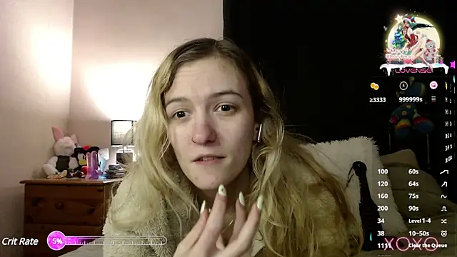 Snapshot of EllieeRose chatting on 01-11-25, 03:34 EllieeRose online show from 01-11-25, 03:34
