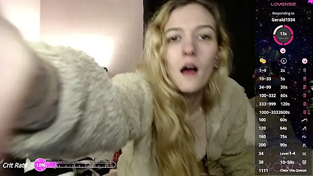 Snapshot of EllieeRose chatting on 01-22-25, 02:15 EllieeRose online show from 01-22-25, 02:15