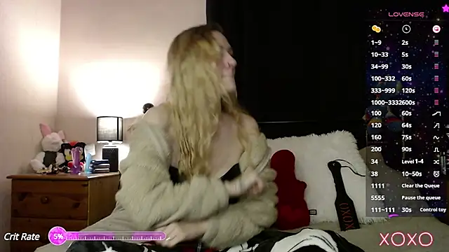 Snapshot of EllieeRose chatting on 01-23-25, 09:18 EllieeRose online show from 01-23-25, 09:18