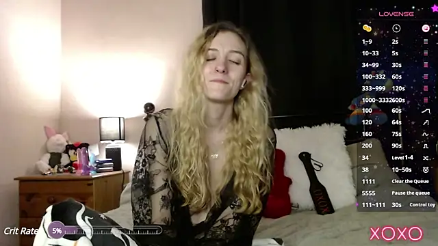 Snapshot of EllieeRose chatting on 02-02-25, 09:08 EllieeRose online show from 02-02-25, 09:08
