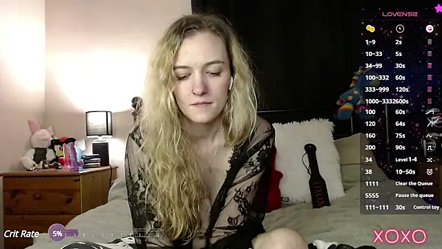 Snapshot of EllieeRose chatting on 02-02-25, 04:43 EllieeRose online show from 02-02-25, 04:43