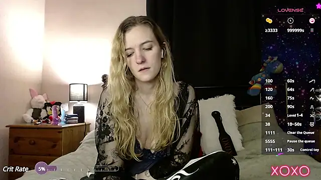 Snapshot of EllieeRose chatting on 02-06-25, 01:05 EllieeRose online show from 02-06-25, 01:05