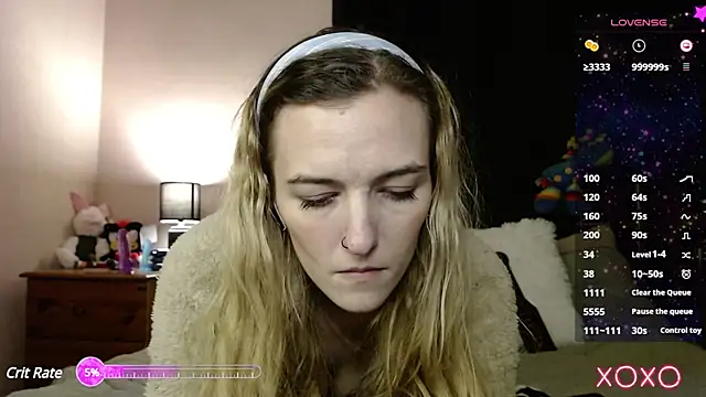 Snapshot of EllieeRose chatting on 02-17-25, 09:41 EllieeRose online show from 02-17-25, 09:41