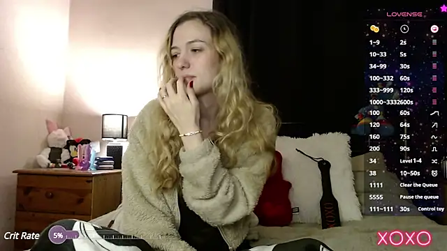 Snapshot of EllieeRose chatting on 02-21-25, 11:54 EllieeRose online show from 02-21-25, 11:54