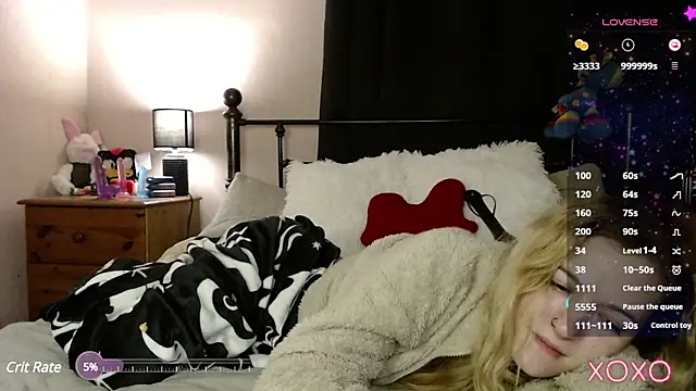 Snapshot of EllieeRose chatting on 03-01-25, 07:37 EllieeRose online show from 03-01-25, 07:37