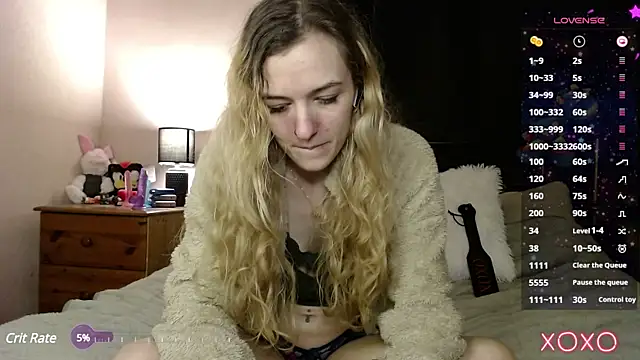 Snapshot of EllieeRose chatting on 03-10-25, 02:06 EllieeRose online show from 03-10-25, 02:06