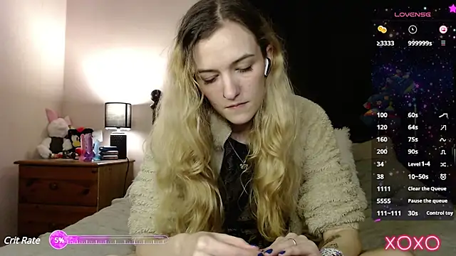 Snapshot of EllieeRose chatting on 03-10-25, 07:07 EllieeRose online show from 03-10-25, 07:07