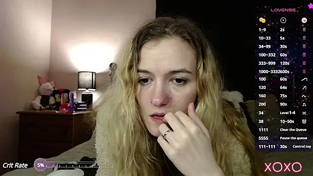 Snapshot of EllieeRose chatting on 03-12-25, 04:51 EllieeRose online show from 03-12-25, 04:51