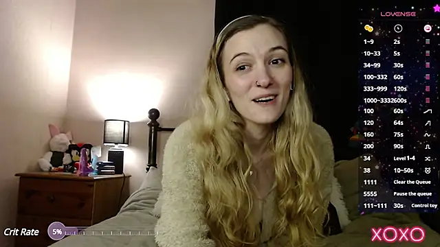 Snapshot of EllieeRose chatting on 03-16-25, 05:14 EllieeRose online show from 03-16-25, 05:14