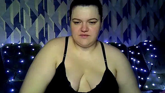 AnitaWillias online show from 12-21-25, 01:35