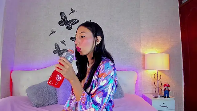 Snapshot of LyaEvanss chatting on 03-09-25, 02:50 LyaEvanss online show from 03-09-25, 02:50