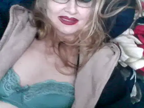 CarlyTreat online show from 02-14-25, 08:05