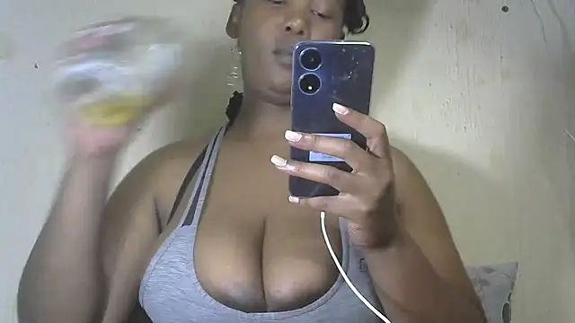 NippleMilkXx online show from 12-26-24, 02:33