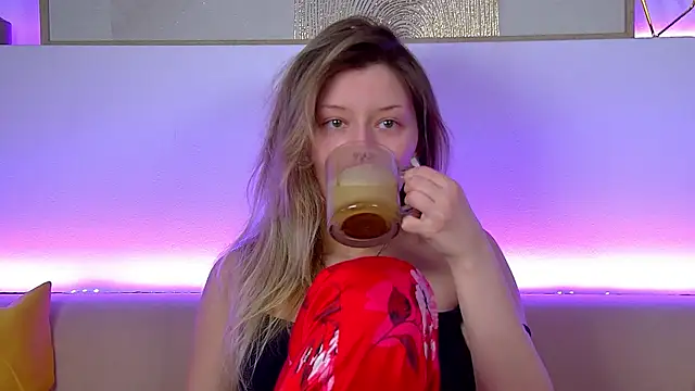 LiliaBianka online show from 02-06-25, 06:29