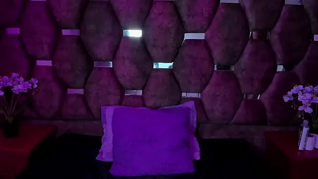 Snapshot of MaddyHudson chatting on 02-27-25, 08:09 MaddyHudson online show from 02-27-25, 08:09