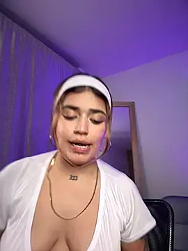 JoselinFlower  online show from 03-02-25, 02:19