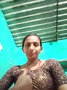 Snapshot of Baby__Shreya chatting on 10-01-25, 10:05 Baby Shreya online show from 10-01-25, 10:05