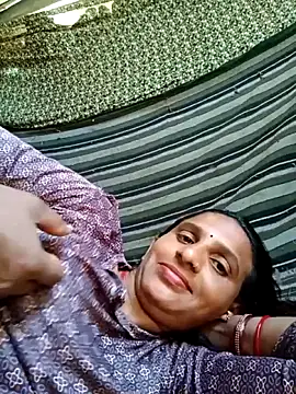 Snapshot of Baby__Shreya chatting on 02-14-26, 09:06 Baby Shreya online show from 02-14-26, 09:06