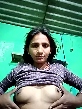 Snapshot of Baby__Shreya chatting on 02-14-26, 09:22 Baby Shreya online show from 02-14-26, 09:22