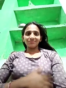 Snapshot of Baby__Shreya chatting on 04-15-26, 09:27 Baby Shreya online show from 04-15-26, 09:27