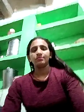 Snapshot of Baby__Shreya chatting on 04-22-26, 10:28 Baby Shreya online show from 04-22-26, 10:28