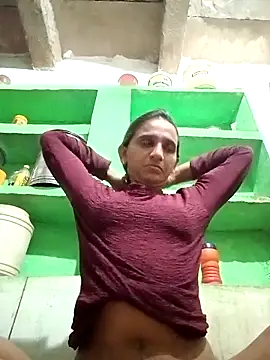 Snapshot of Baby__Shreya chatting on 06-15-26, 10:12 Baby Shreya online show from 06-15-26, 10:12