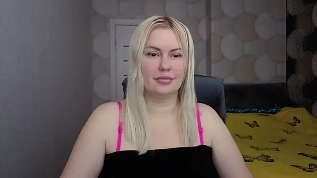 Snapshot of natusik chatting on 12-20-25, 11:12 natusik online show from 12-20-25, 11:12