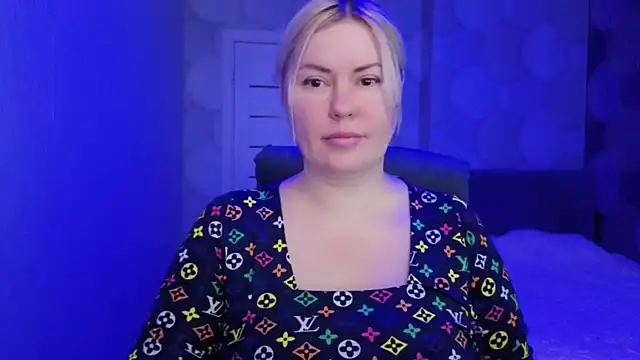 Snapshot of natusik chatting on 01-13-26, 03:01 natusik online show from 01-13-26, 03:01