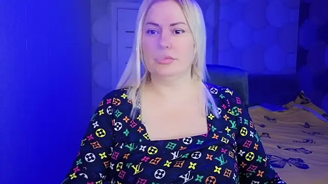 Snapshot of natusik chatting on 03-01-26, 12:12 natusik online show from 03-01-26, 12:12