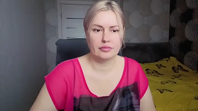 Snapshot of natusik chatting on 04-02-26, 05:27 natusik online show from 04-02-26, 05:27