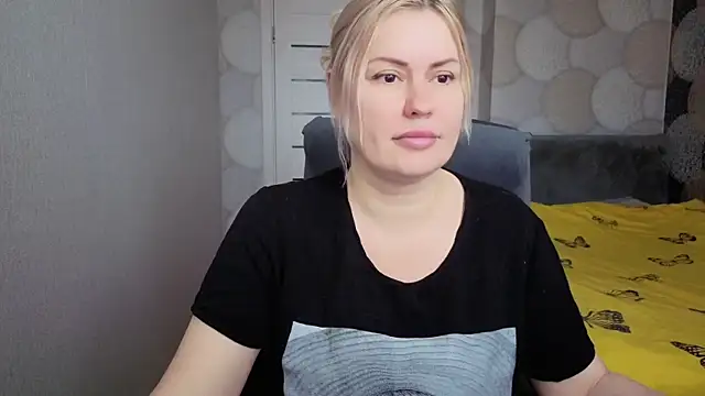 Snapshot of natusik chatting on 04-13-26, 04:40 natusik online show from 04-13-26, 04:40