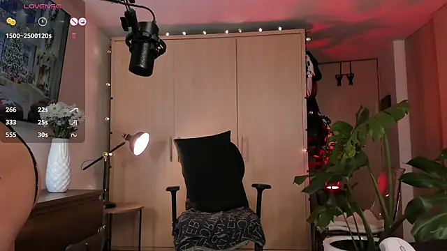 ariana fitl  online show from 12-03-24, 02:47