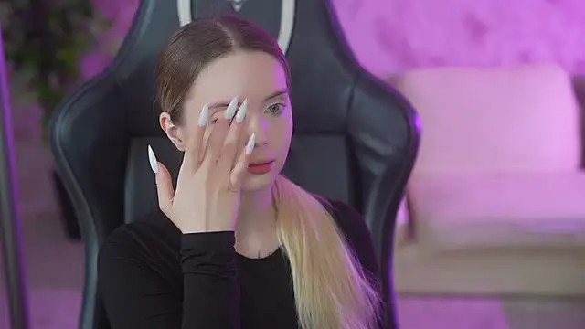 Cassy-Celestial  online show from 10-24-25, 04:09