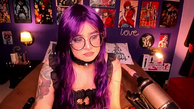 anne cross online show from 12-17-24, 01:29