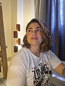 Juliietha servas online show from 04-05-26, 05:32