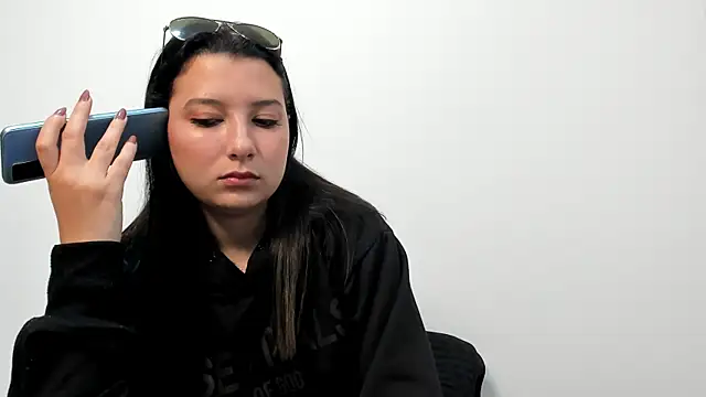 cami-01 online show from 10-23-25, 08:40