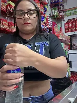 Snapshot of Sol_biglips chatting on 12-05-24, 10:23 Sol biglips online show from 12-05-24, 10:23