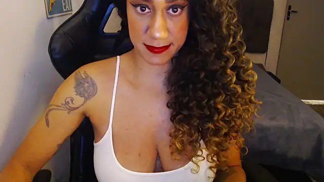 Snapshot of gauchinhaG chatting on 05-25-26, 05:52 gauchinhaG online show from 05-25-26, 05:52